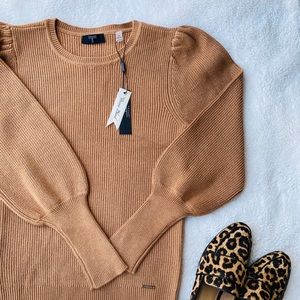 T Tahari sweater with poufs sleeves camel color